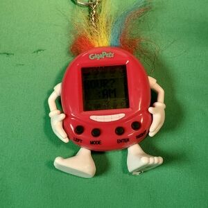 Giga Pets Trolls Virtual Pet Electronic Toy Companion Pink Keychain 2018 -WORKS!